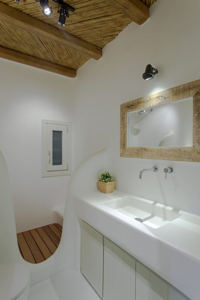 bio-rentals-mykonos-shower-room-683x1024