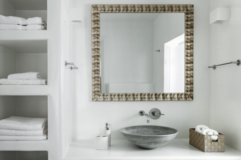 bio-rentals-paros-bathroom-768x512