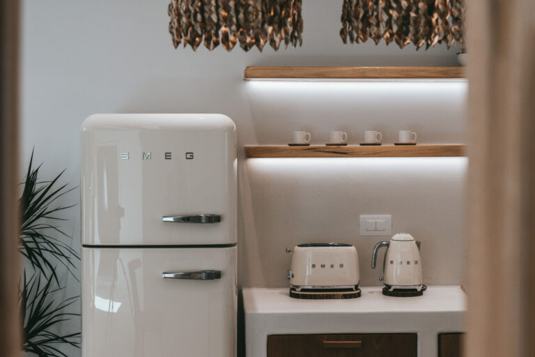 bio-rentals-naxos-greece-amenities-kitchen-768x512