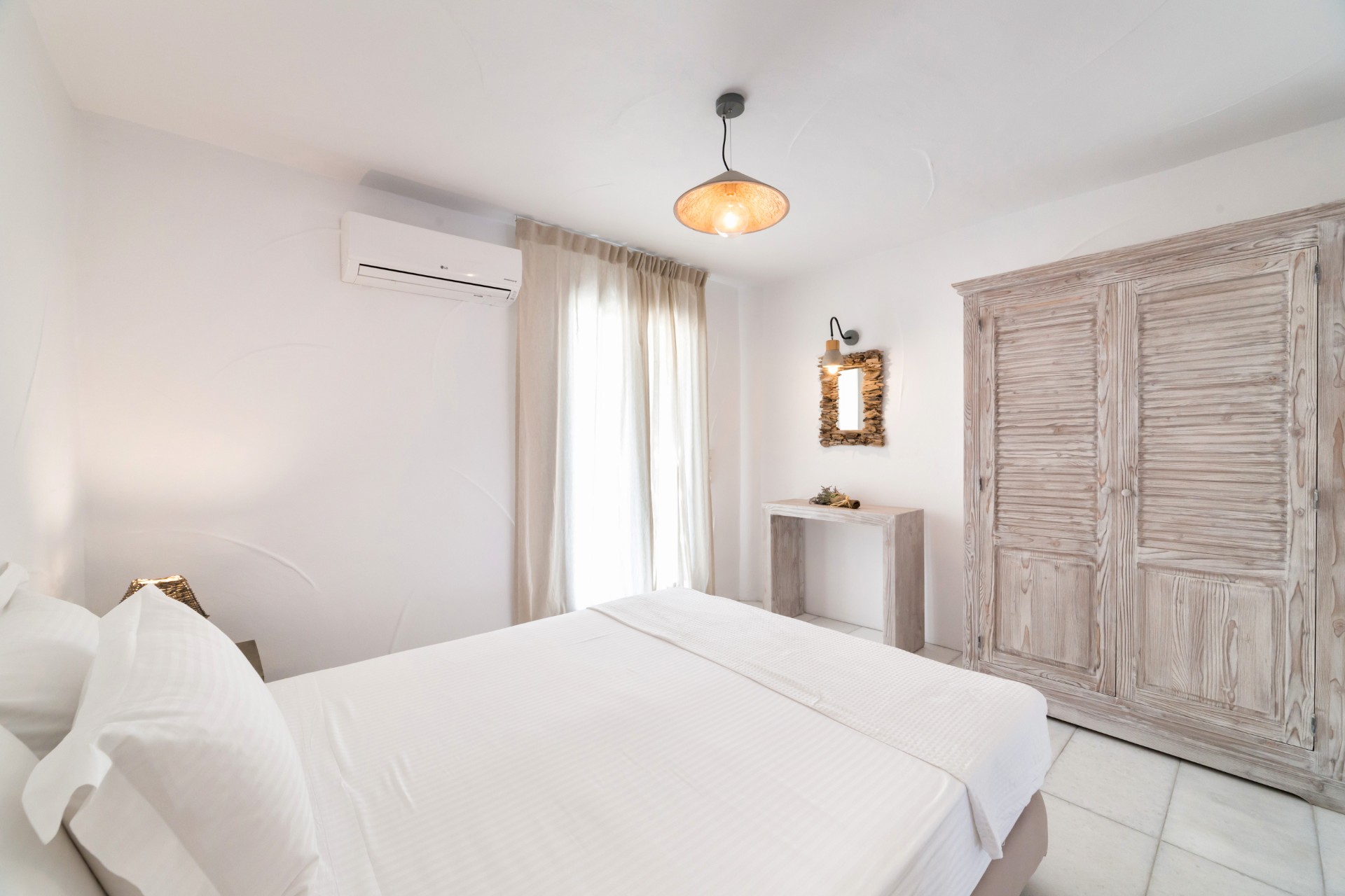 bio-rentals-koufonissia-bedroom