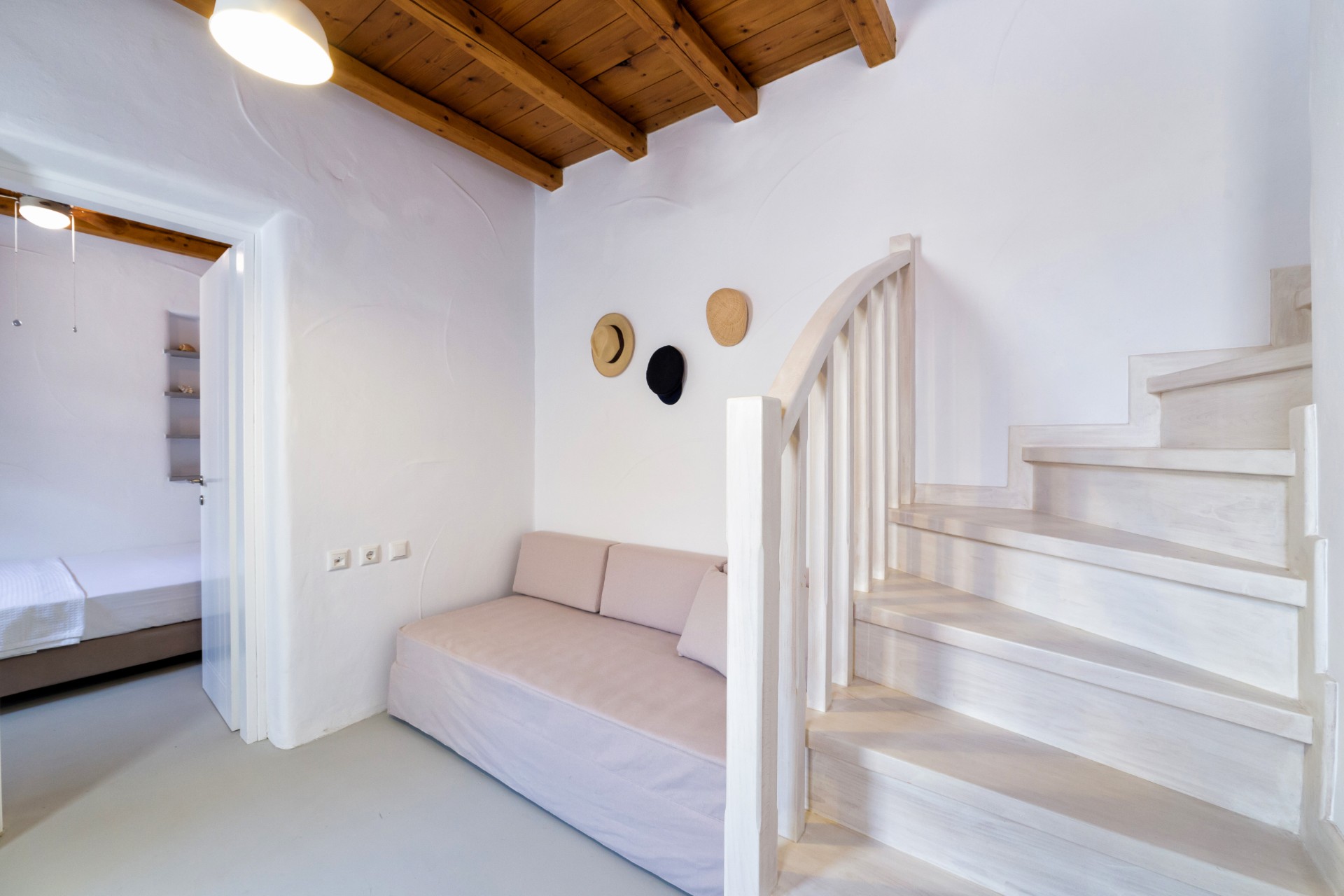 bio-rentals-koufonissia-little-house